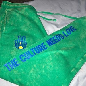 cross colours green sweatpants!!